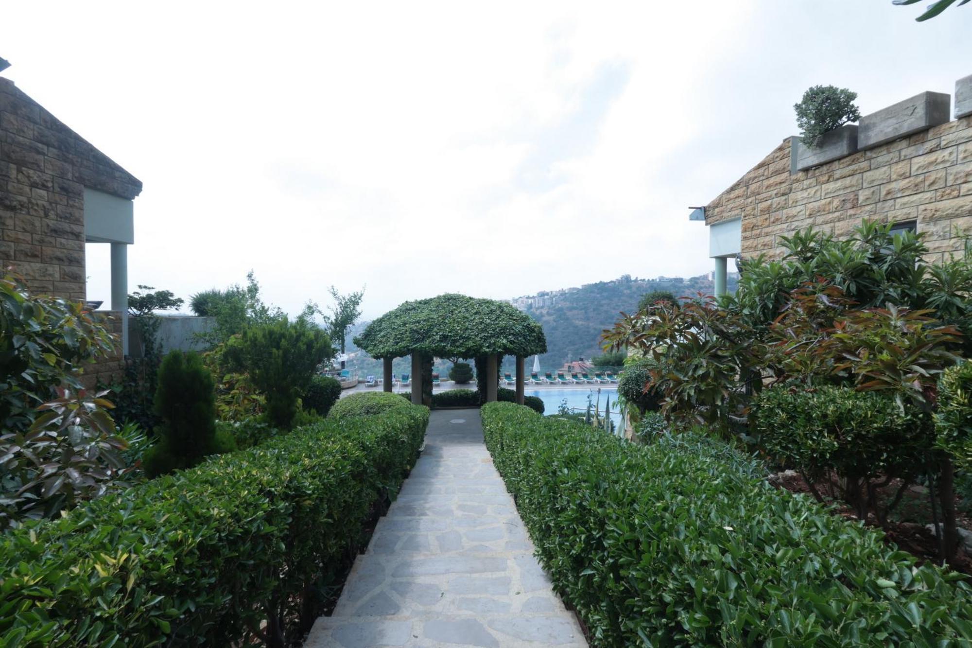 Monteverde Hotel Beit Mery Eksteriør bilde