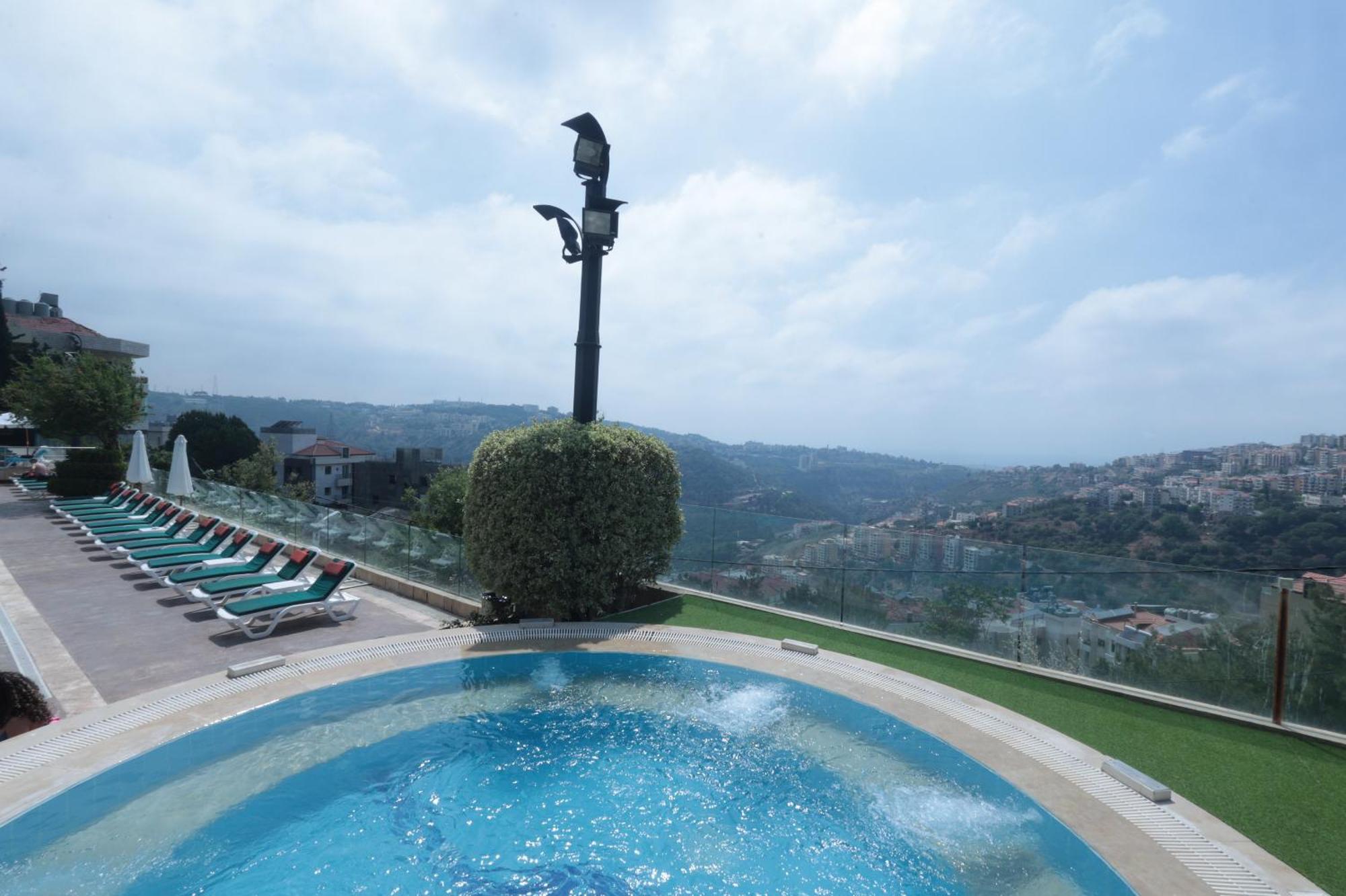 Monteverde Hotel Beit Mery Eksteriør bilde